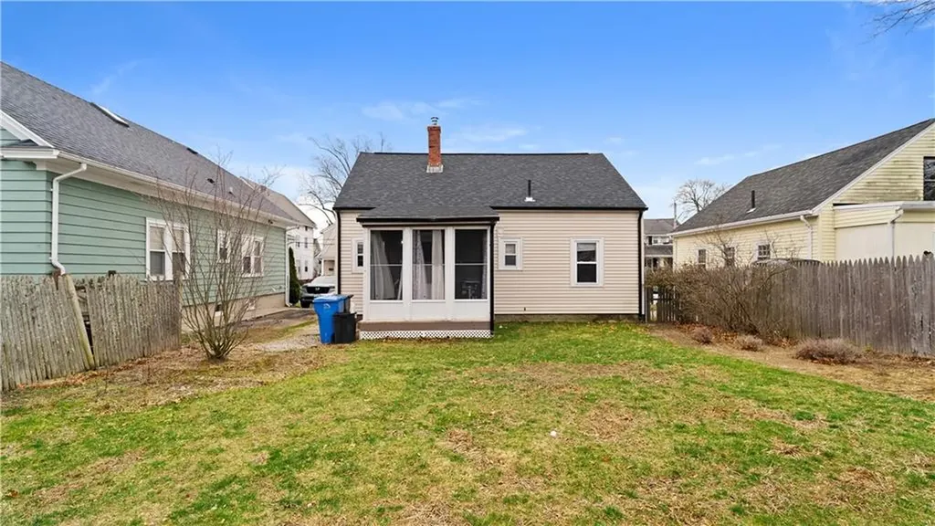 103 Oakland Avenue Cranston RI 02910