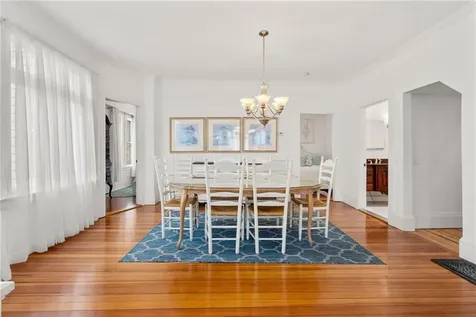 34 Bull Street Newport RI 02840
