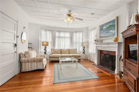 34 Bull Street Newport RI 02840