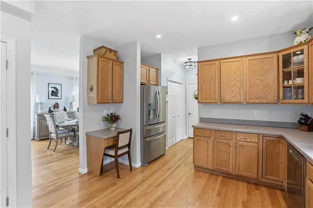 52 Hummingbird Lane Cranston RI 02921