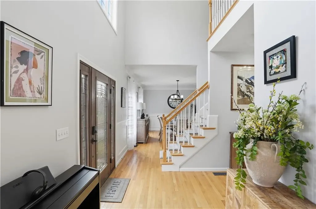 52 Hummingbird Lane Cranston RI 02921