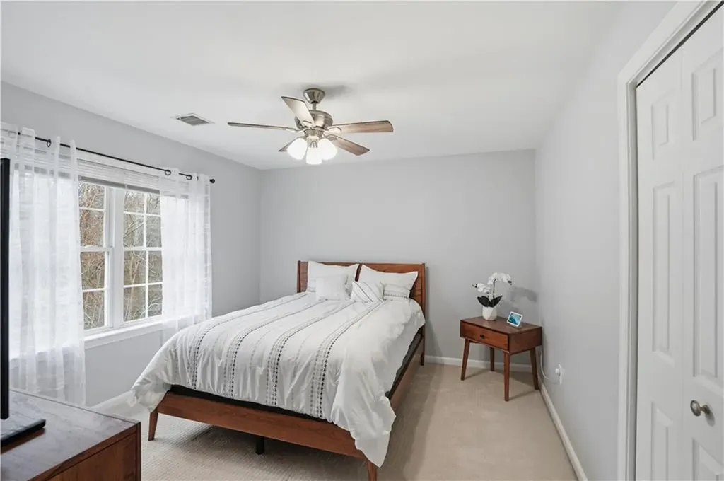 52 Hummingbird Lane Cranston RI 02921