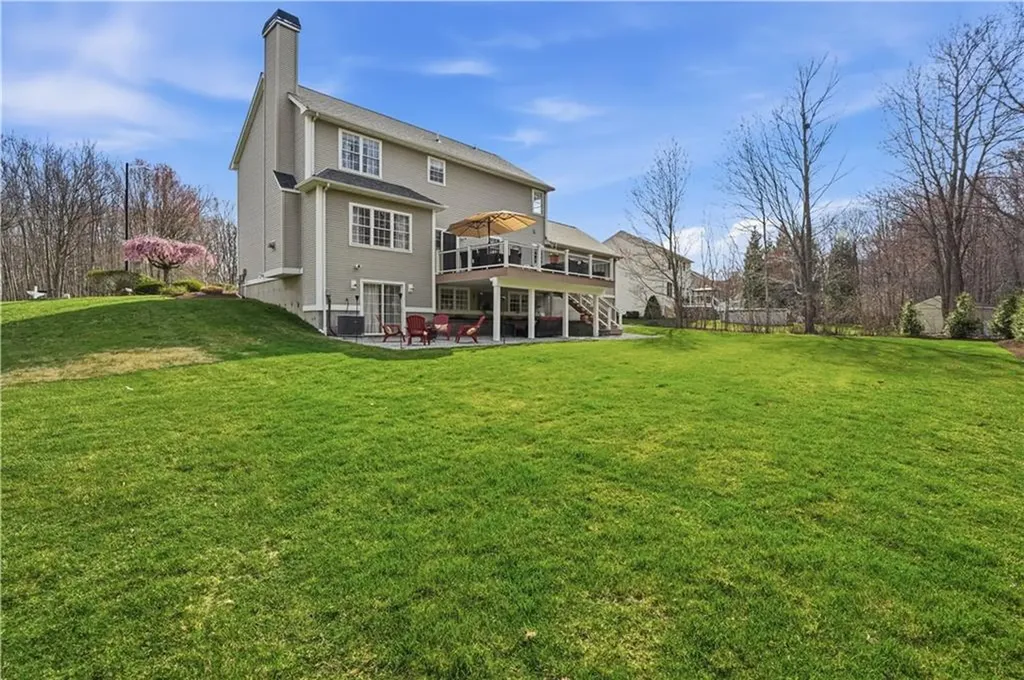 52 Hummingbird Lane Cranston RI 02921