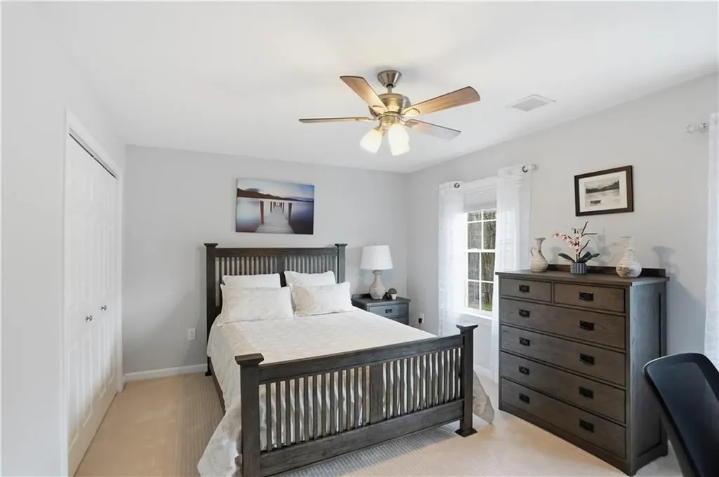 52 Hummingbird Lane Cranston RI 02921