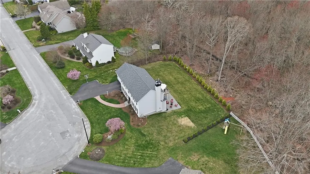 52 Hummingbird Lane Cranston RI 02921