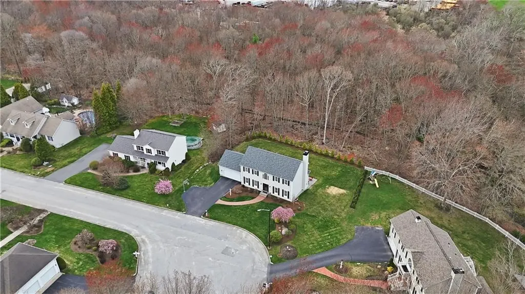 52 Hummingbird Lane Cranston RI 02921