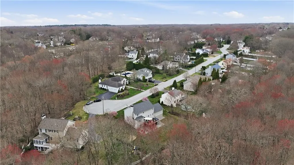 52 Hummingbird Lane Cranston RI 02921