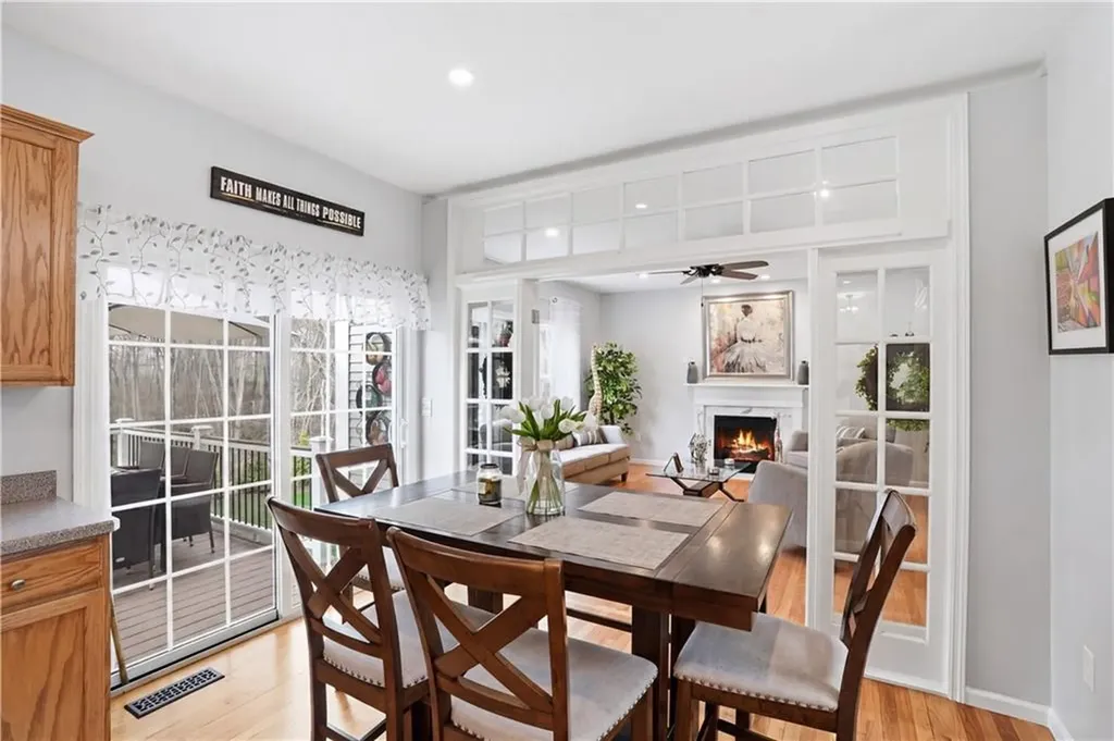 52 Hummingbird Lane Cranston RI 02921