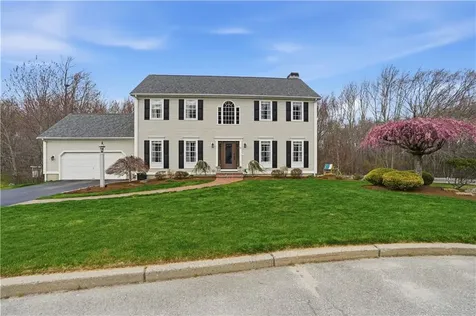 52 Hummingbird Lane Cranston RI 02921
