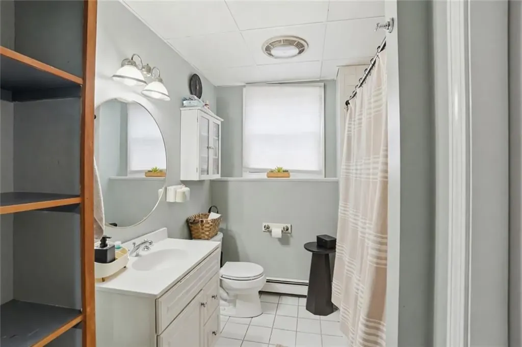 118 King Phillip Street Portsmouth RI 02871