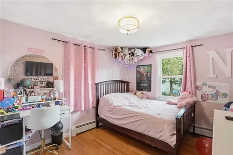 118 King Phillip Street Portsmouth RI 02871