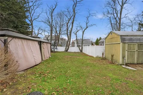 118 King Phillip Street Portsmouth RI 02871