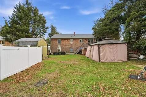 118 King Phillip Street Portsmouth RI 02871