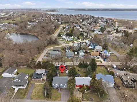 118 King Phillip Street Portsmouth RI 02871