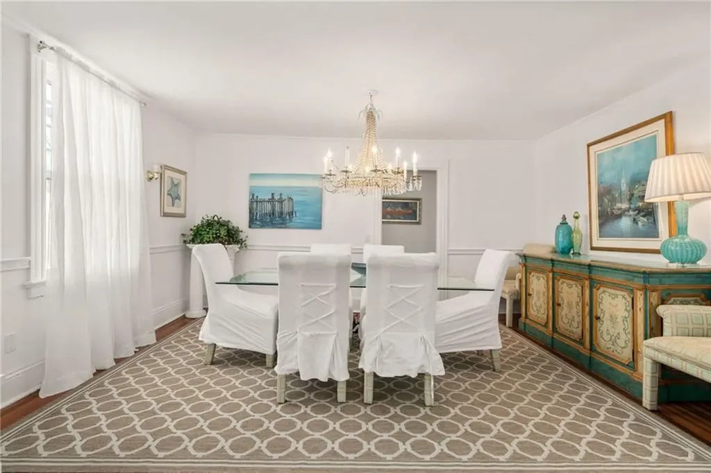 34 Bull Street Newport RI 02840