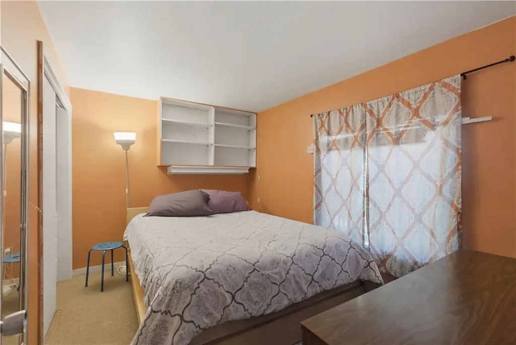 111 Roger Williams Circle Cranston RI 02905
