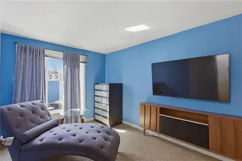 111 Roger Williams Circle Cranston RI 02905