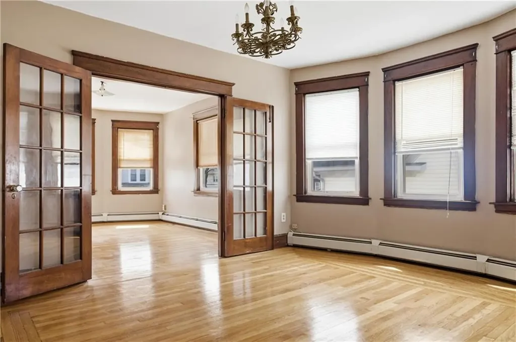 297 Vermont Avenue Providence RI 02905