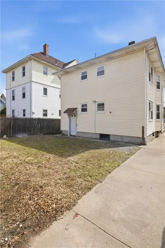 297 Vermont Avenue Providence RI 02905