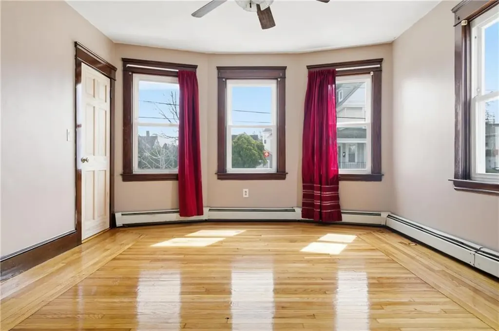 297 Vermont Avenue Providence RI 02905
