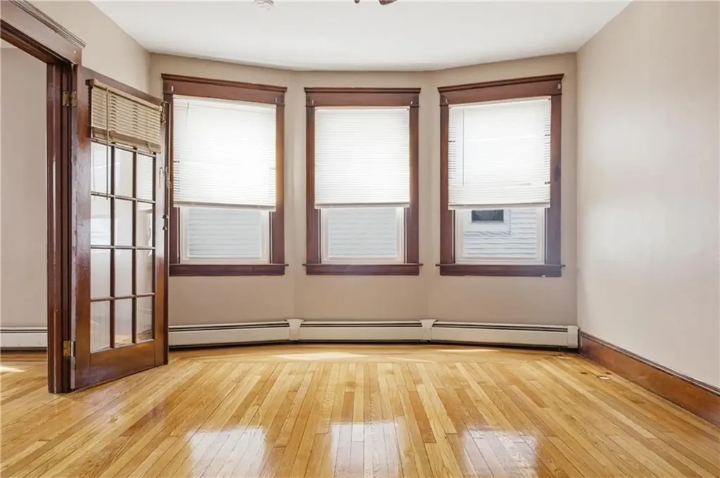 297 Vermont Avenue Providence RI 02905
