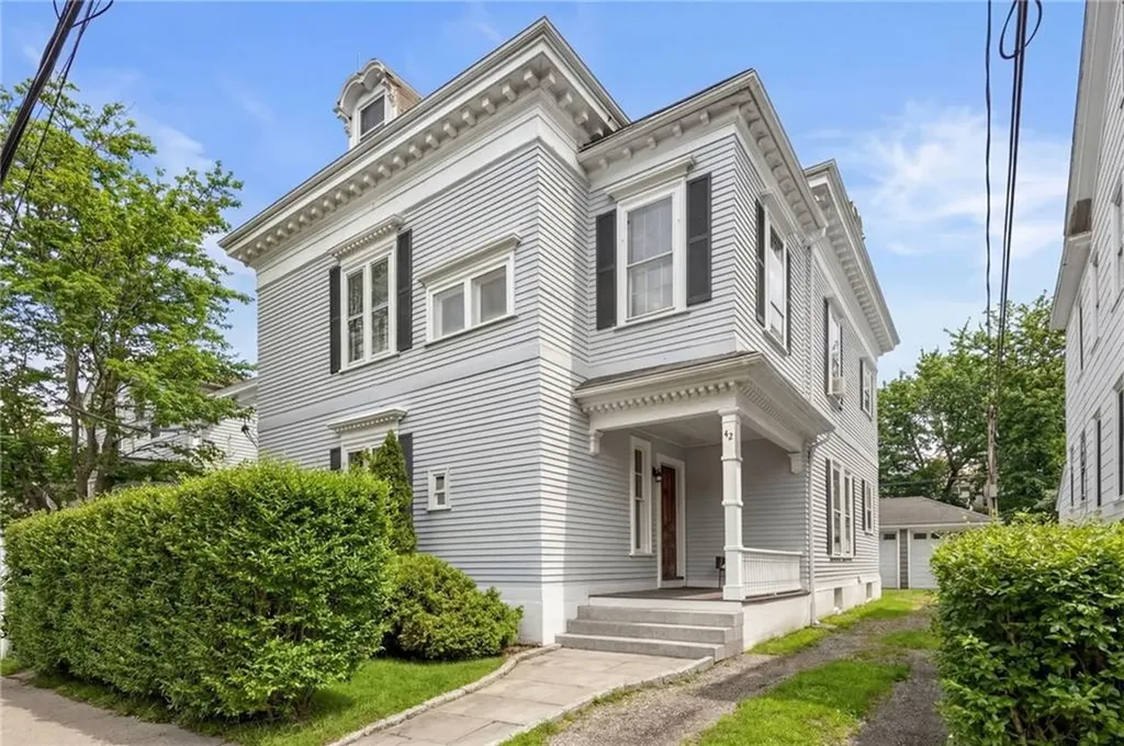 42 Mann Avenue Newport RI 02840