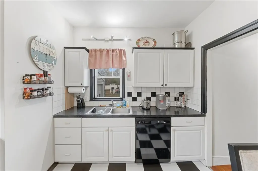 46 Slade Street Pawtucket RI 02861