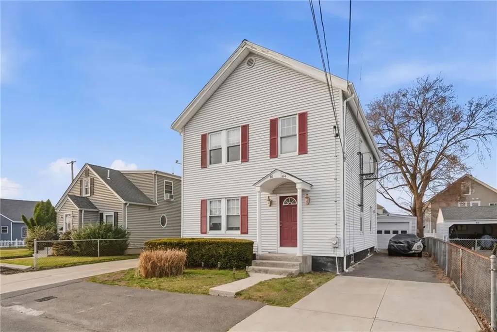 46 Slade Street Pawtucket RI 02861