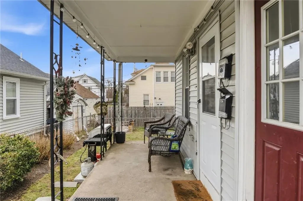 46 Slade Street Pawtucket RI 02861
