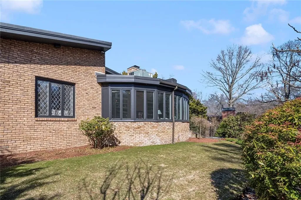 25 Linden Drive Providence RI 02906