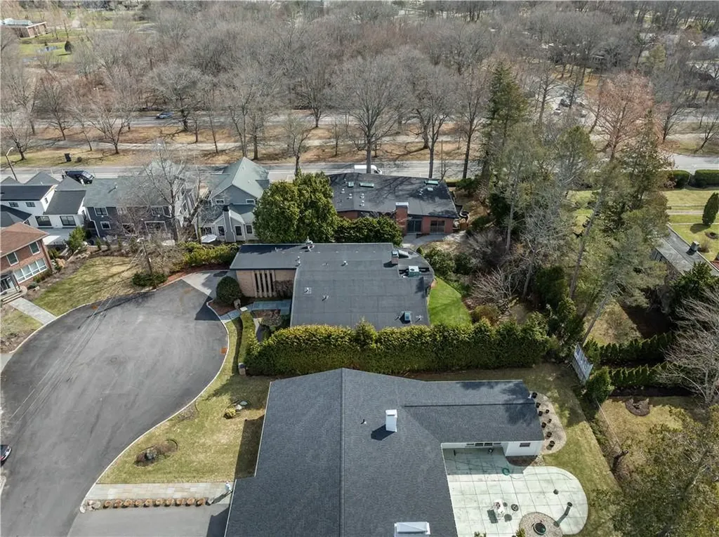 25 Linden Drive Providence RI 02906