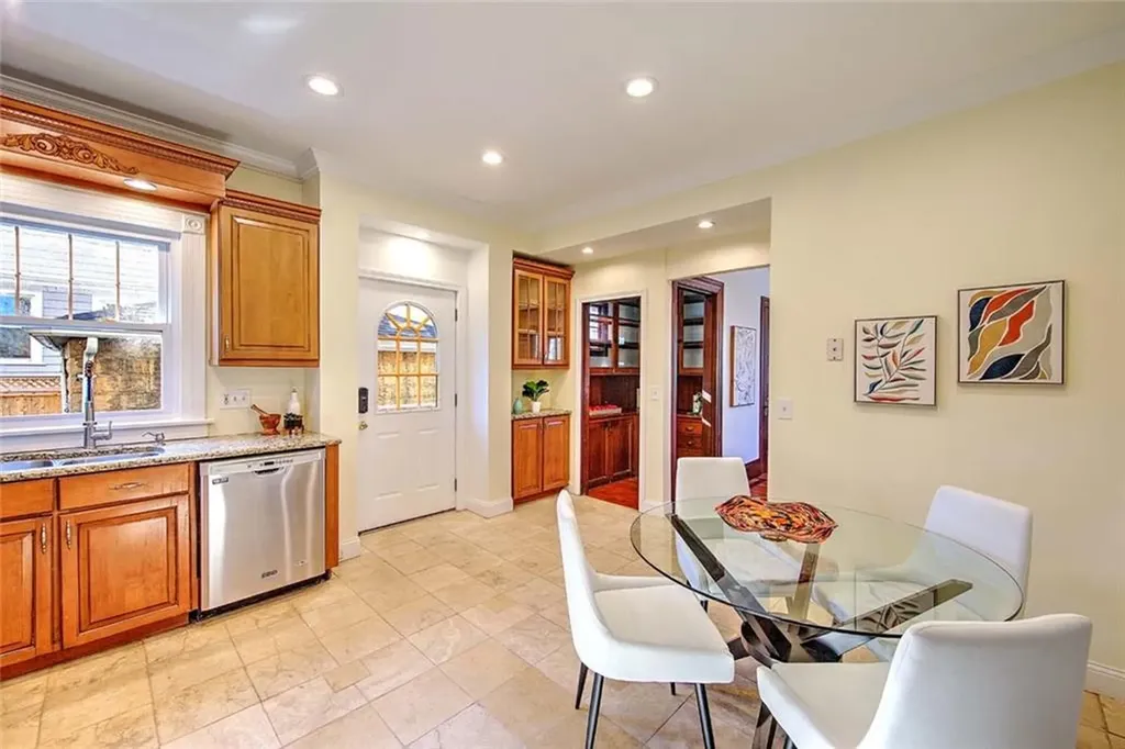 20 Taber Avenue Providence RI 02906