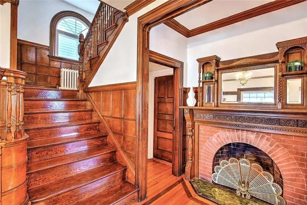 20 Taber Avenue Providence RI 02906