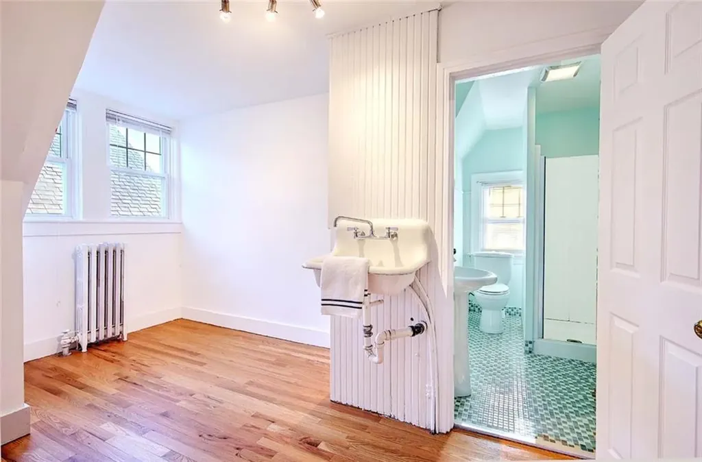 20 Taber Avenue Providence RI 02906