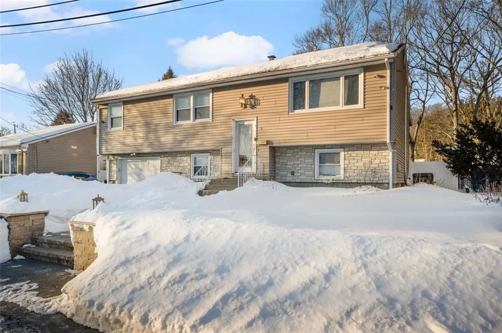 3 Vineland Avenue North Providence RI 02911