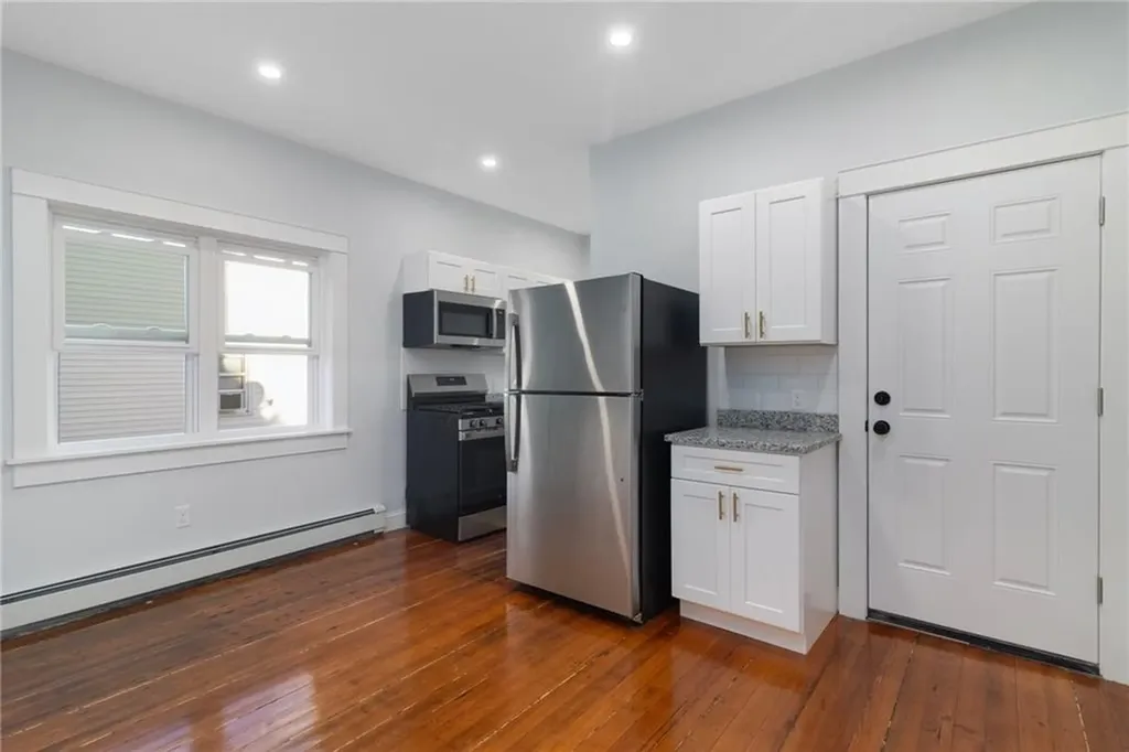 43 E George Street Providence RI 02906
