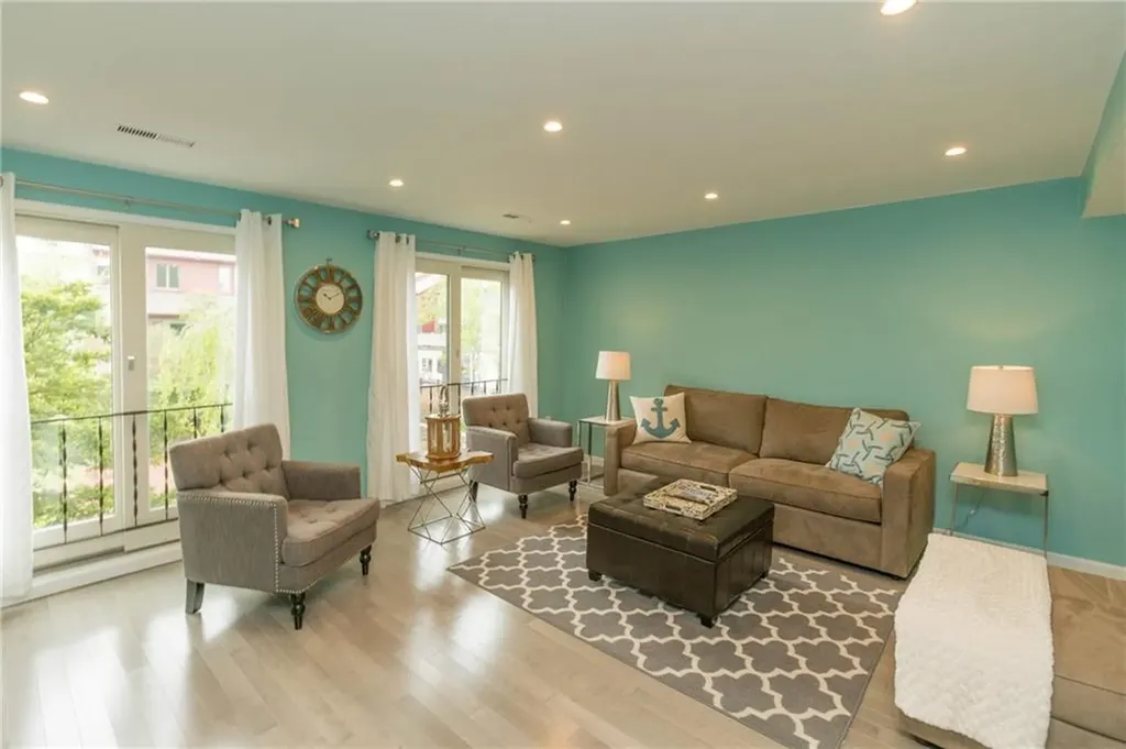 319 Swans Wharf Row Newport RI 02840