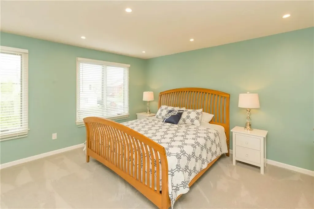 319 Swans Wharf Row Newport RI 02840