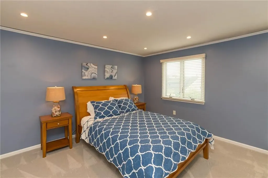 319 Swans Wharf Row Newport RI 02840