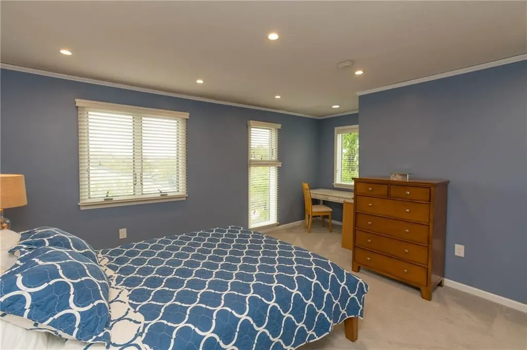 319 Swans Wharf Row Newport RI 02840