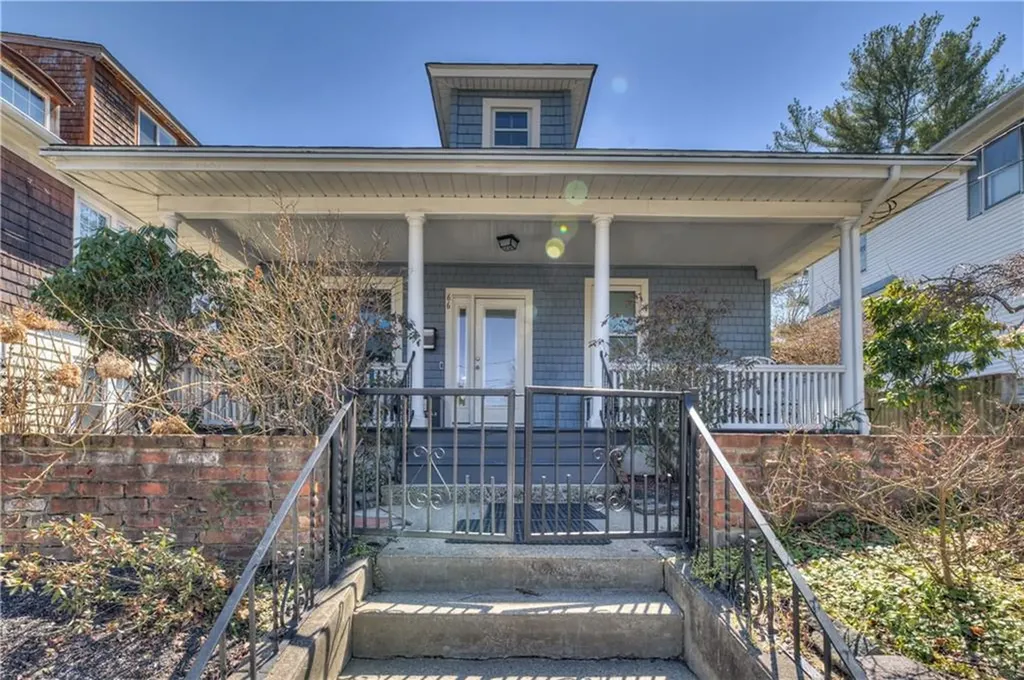 66 Roanoke Street Providence RI 02908