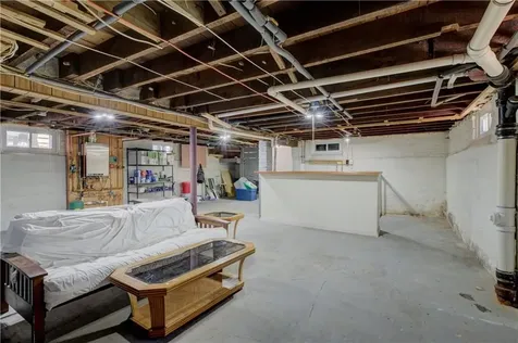 66 Roanoke Street Providence RI 02908