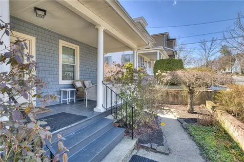 66 Roanoke Street Providence RI 02908