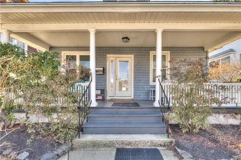 66 Roanoke Street Providence RI 02908