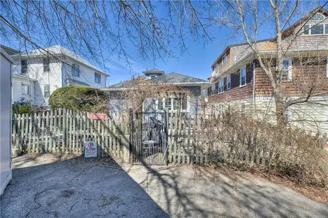 66 Roanoke Street Providence RI 02908