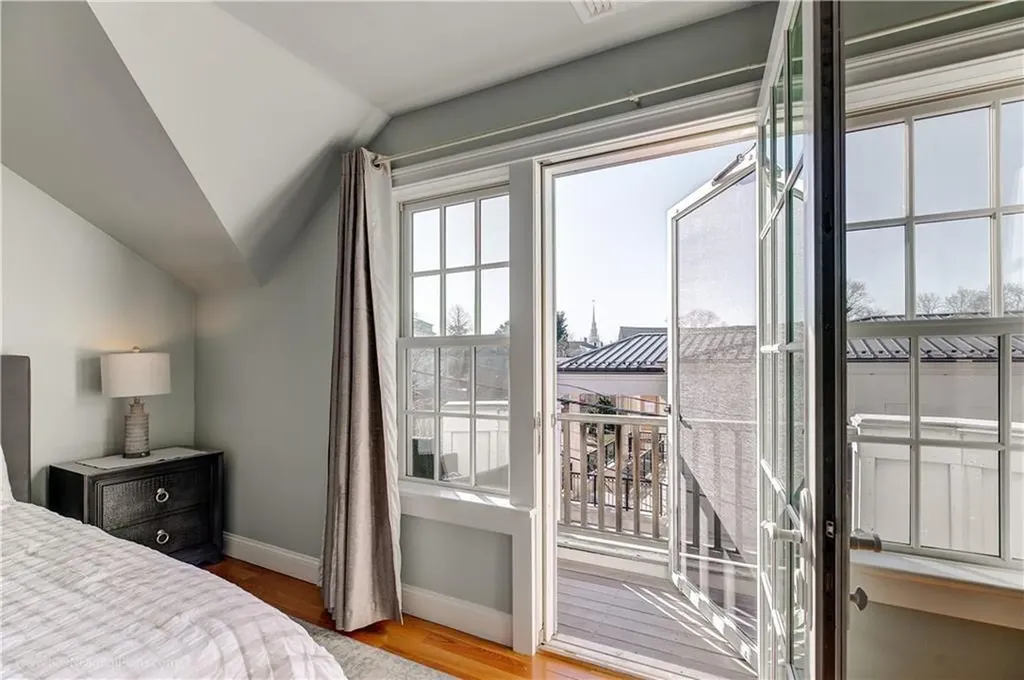 4 Barney Street Newport RI 02840