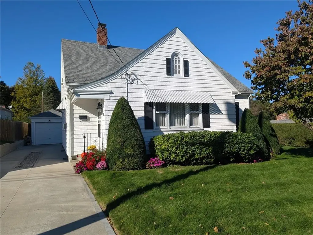 10 Bellevue Avenue North Providence RI 02911