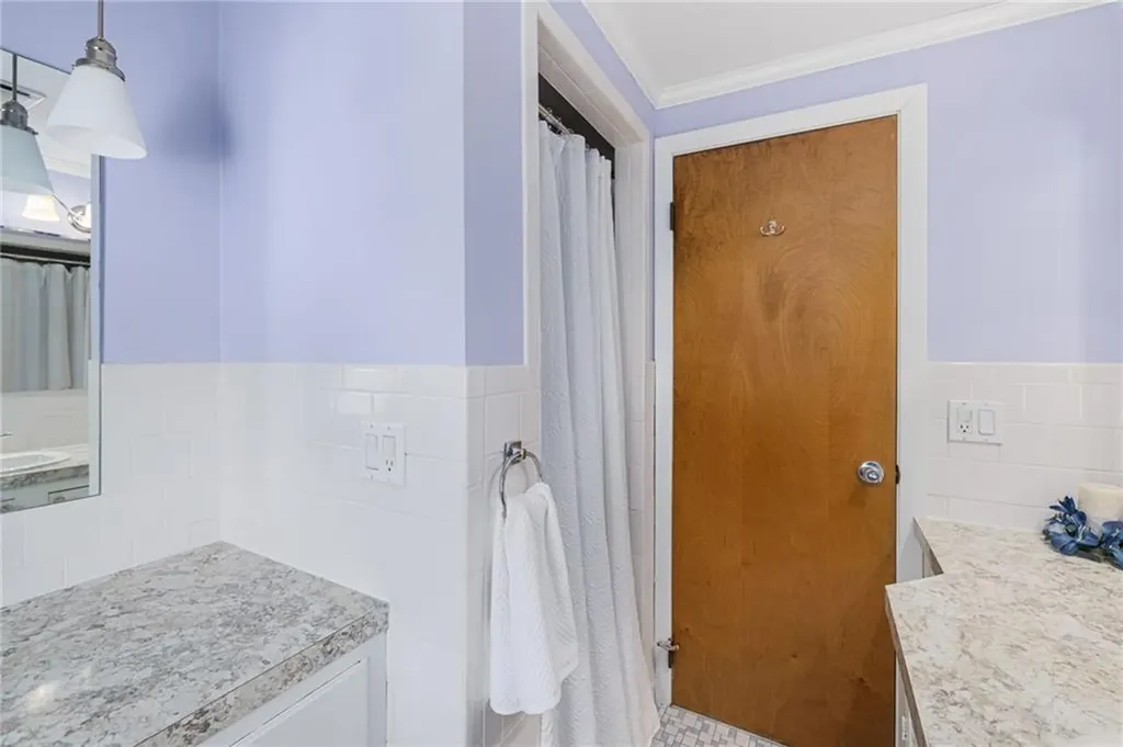 10 Bellevue Avenue North Providence RI 02911