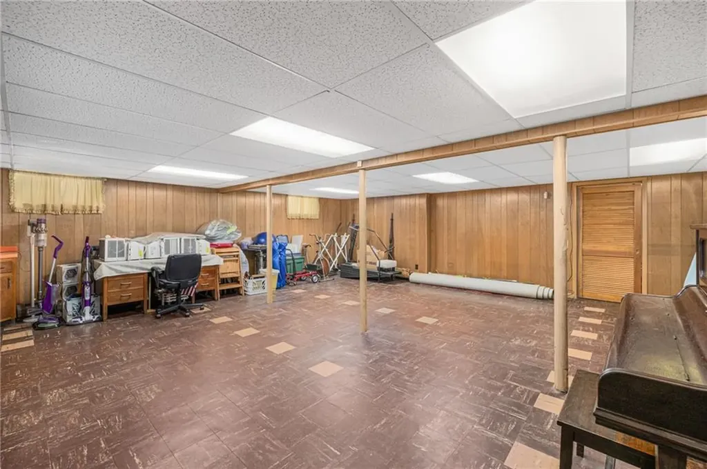 10 Bellevue Avenue North Providence RI 02911