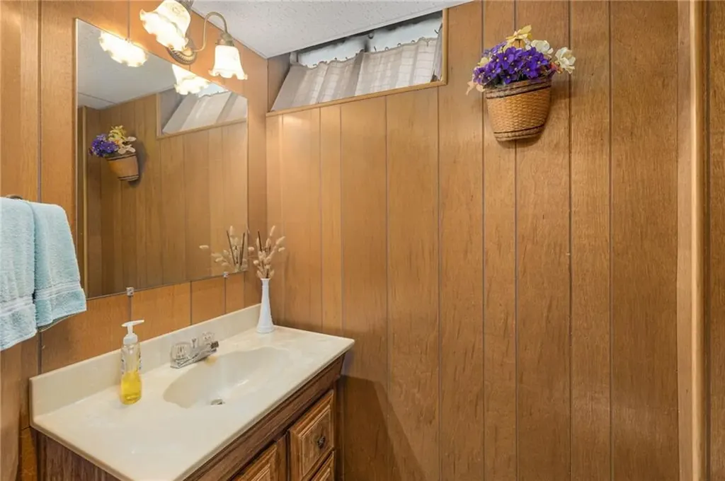 10 Bellevue Avenue North Providence RI 02911